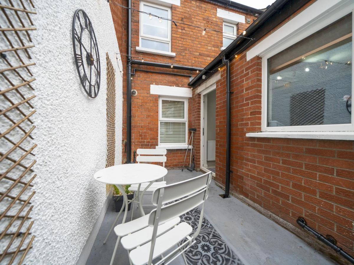 Pass The Keys 58 Lw Ave Stunning 2Br Terrace Top Location Lots Nearby Belfast Bagian luar foto
