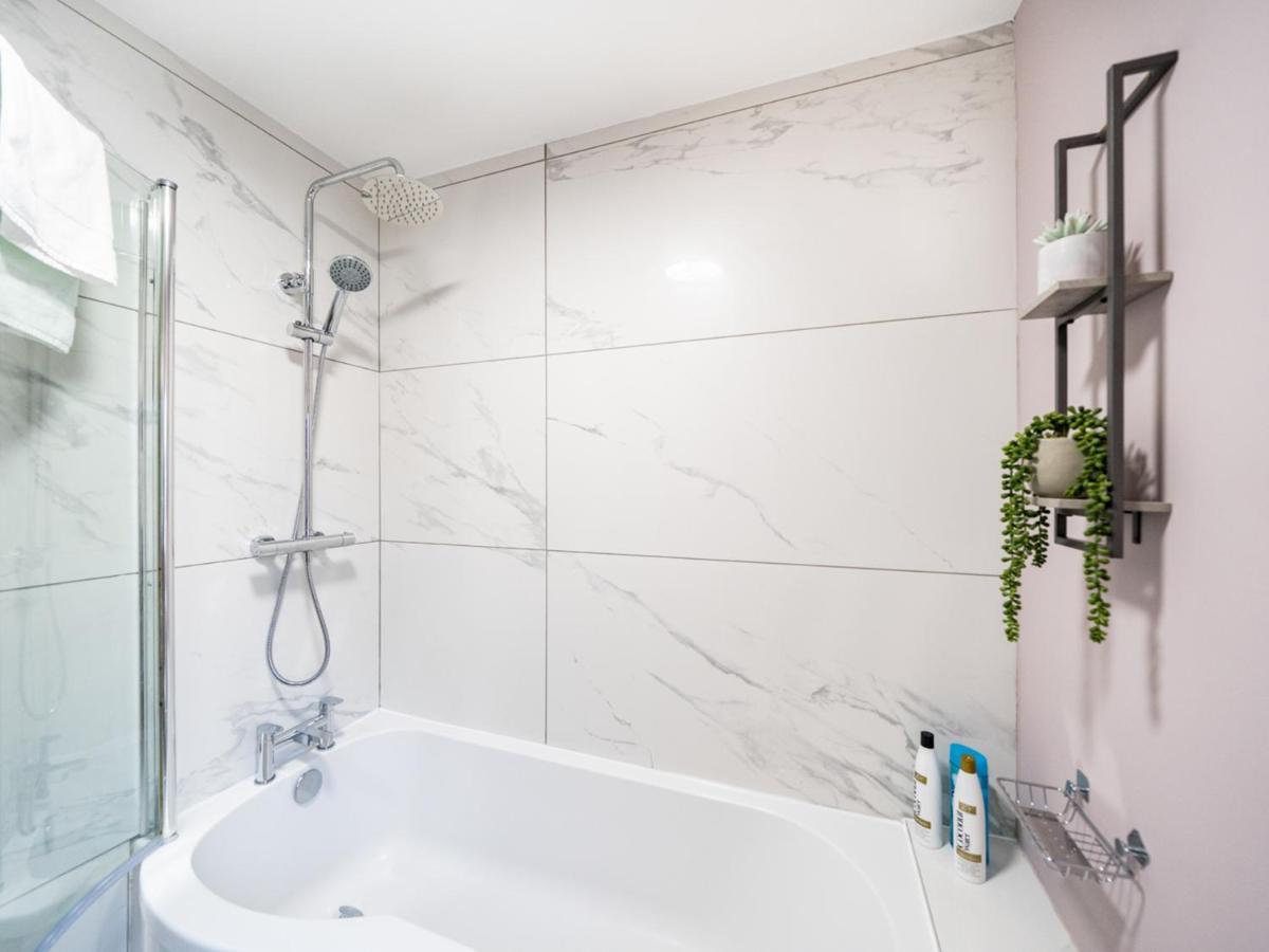Pass The Keys 58 Lw Ave Stunning 2Br Terrace Top Location Lots Nearby Belfast Bagian luar foto